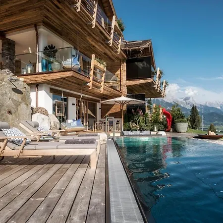 Chalet Bergwaertsgeist Senhoog Luxury Homes
